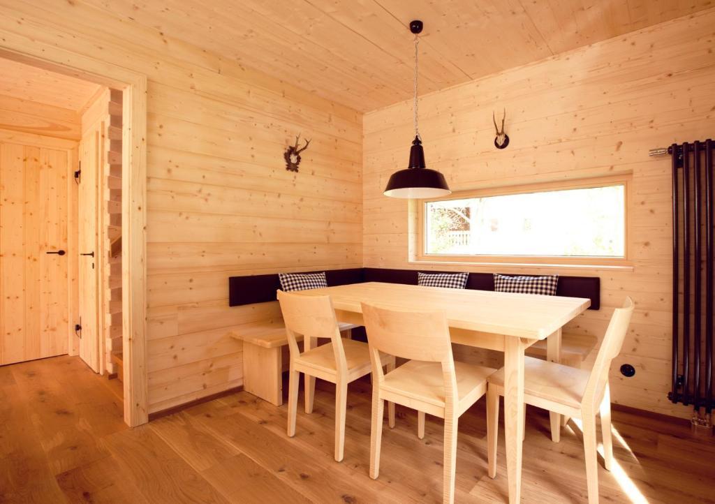 Casalpin Chalets Brand  Phòng bức ảnh